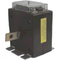 Трансформатор тока 400/5 10ВА класс точности 0,5 в пластмассовом корпусе с крышкой